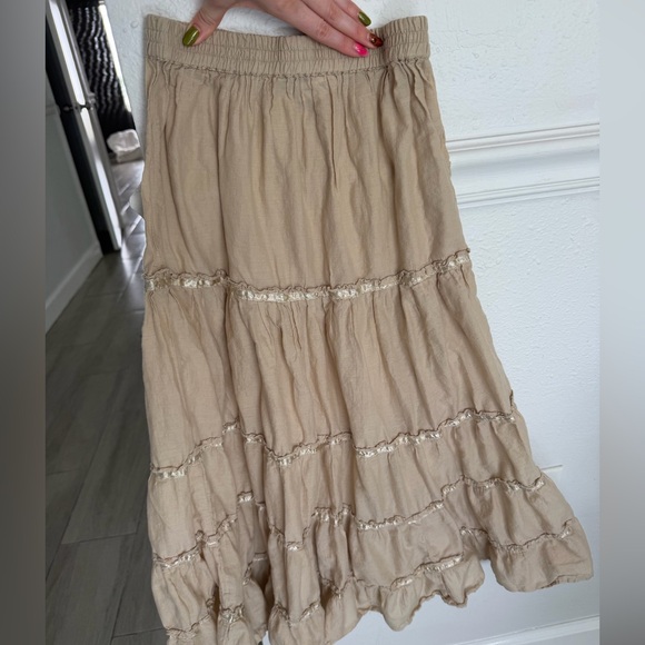White Stag Cream Tiered Maxi Skirt - Picture 3 of 3